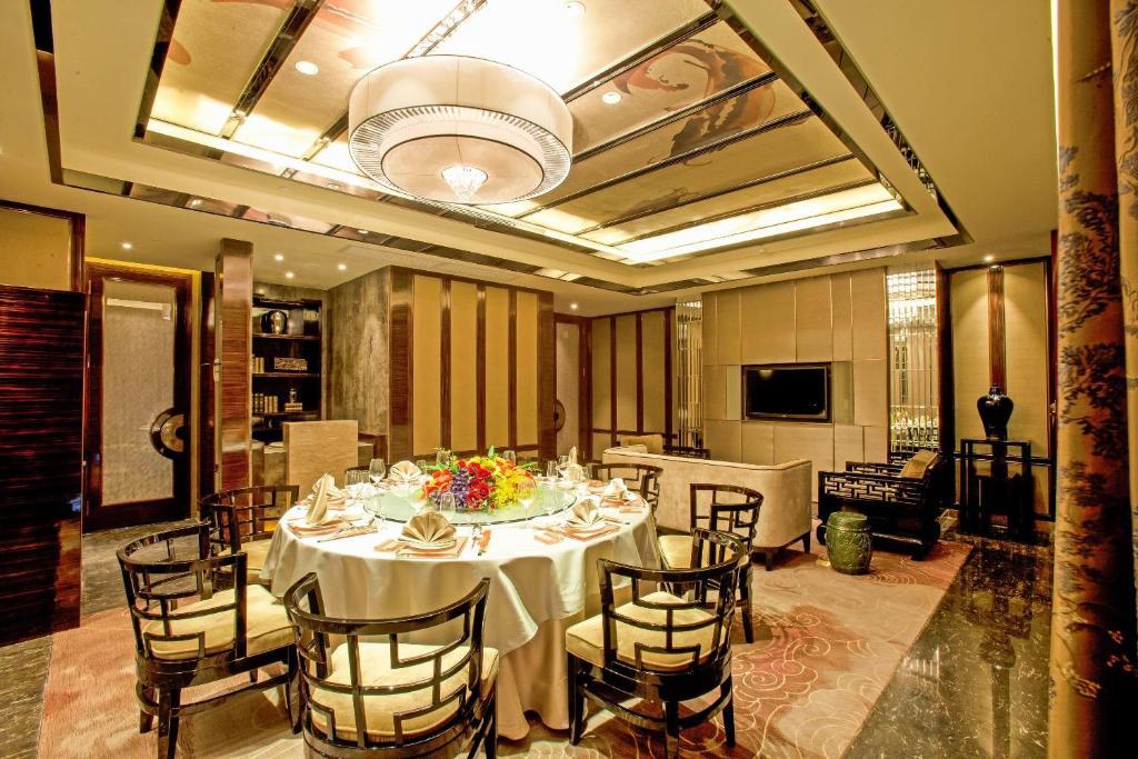 Nanning Landmark Hotel Extérieur photo