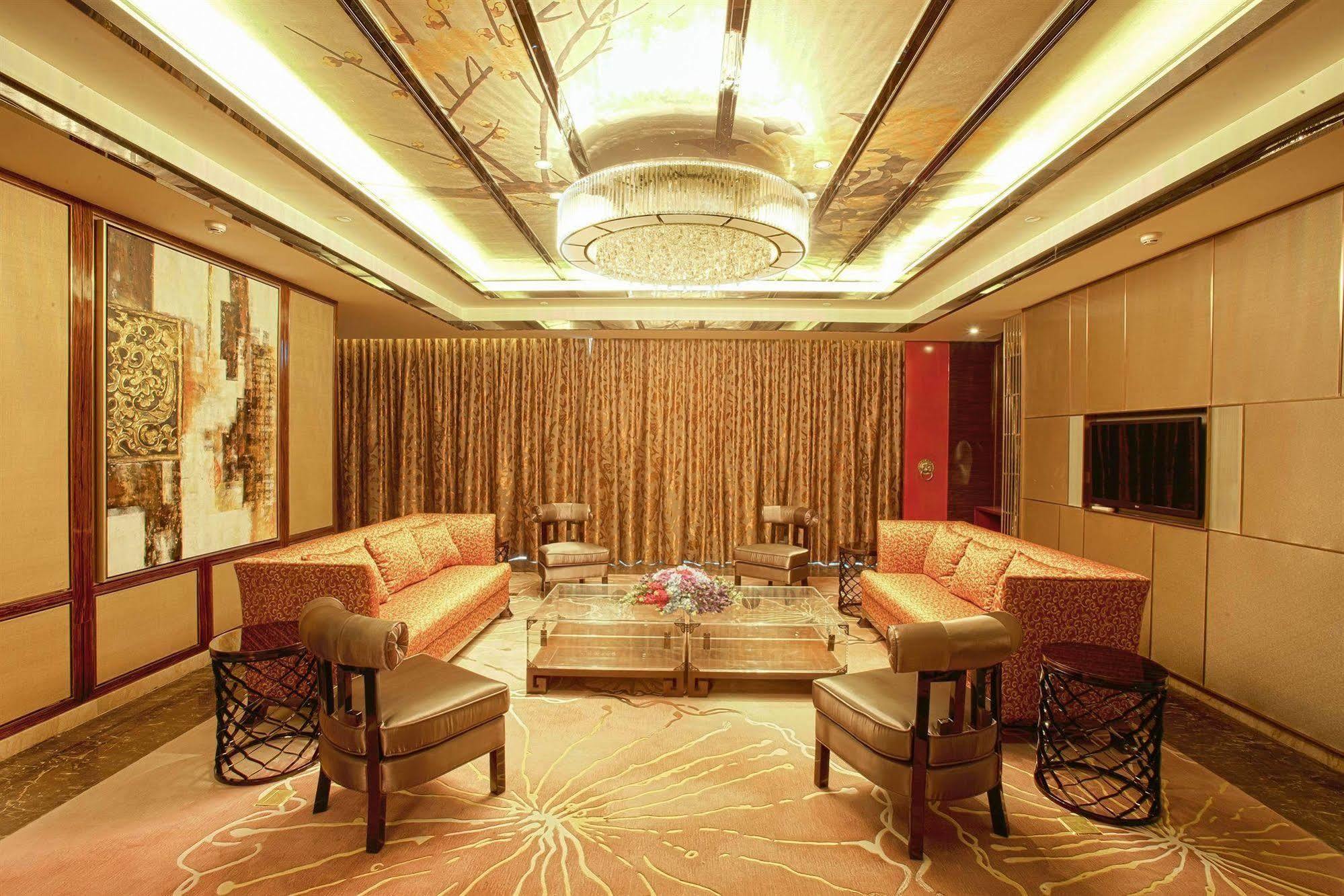 Nanning Landmark Hotel Extérieur photo
